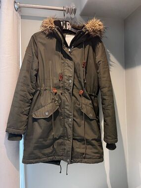 Women's Olive Green winter Jacket with Black Sherpa Lining element eden coats M